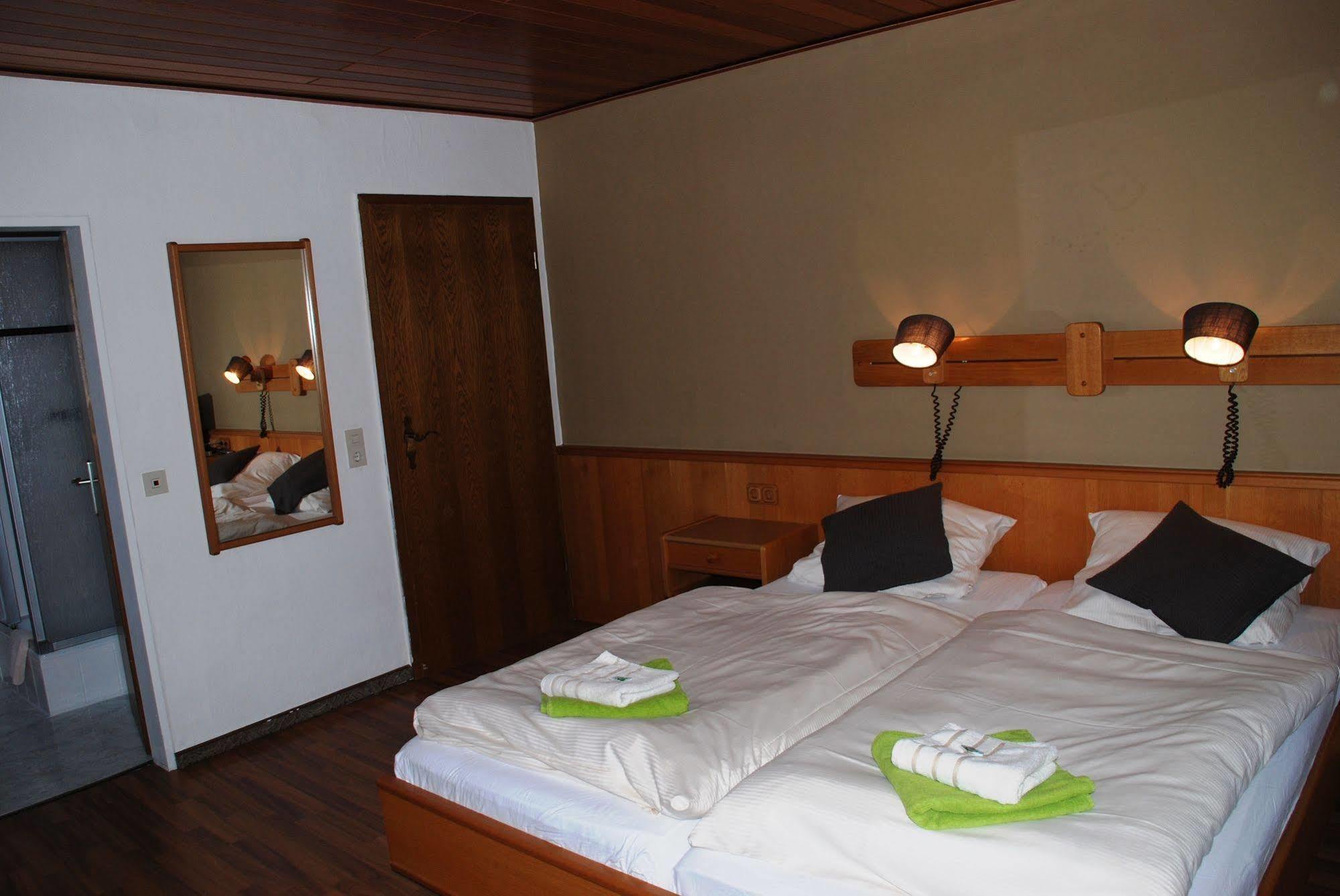 Pension Robin Hood Willingen  Esterno foto